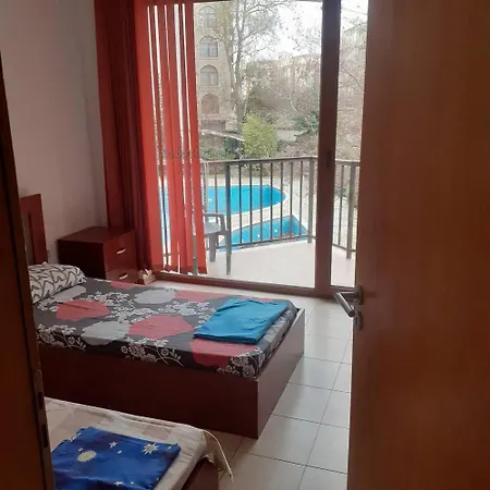 Lägenhet Bright And Cozy 3 Bedroom In Sunny Slăntjev Brjag